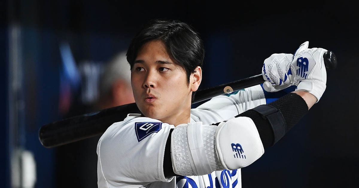 한국 야구 호재? 日 '핵심 투수' 3명 나란히 이탈인가…"오타니는 타자만→야마모토·사사키는 글쎄" 로버츠 감독 속내 밝혔다