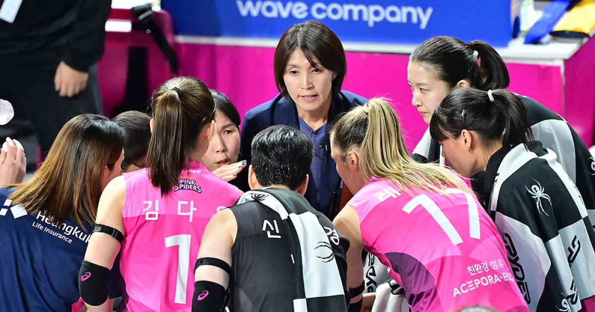 '24-21→27-29' 무너진 흥국생명, 사령탑도 아쉽다…2세트 따냈다면 어땠을까 [인천 현장]