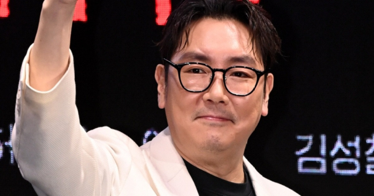 [SC이슈] “너흰 그렇게 잘 살았냐” 가수 이정석, 은퇴 선언 조진웅 두둔 논란