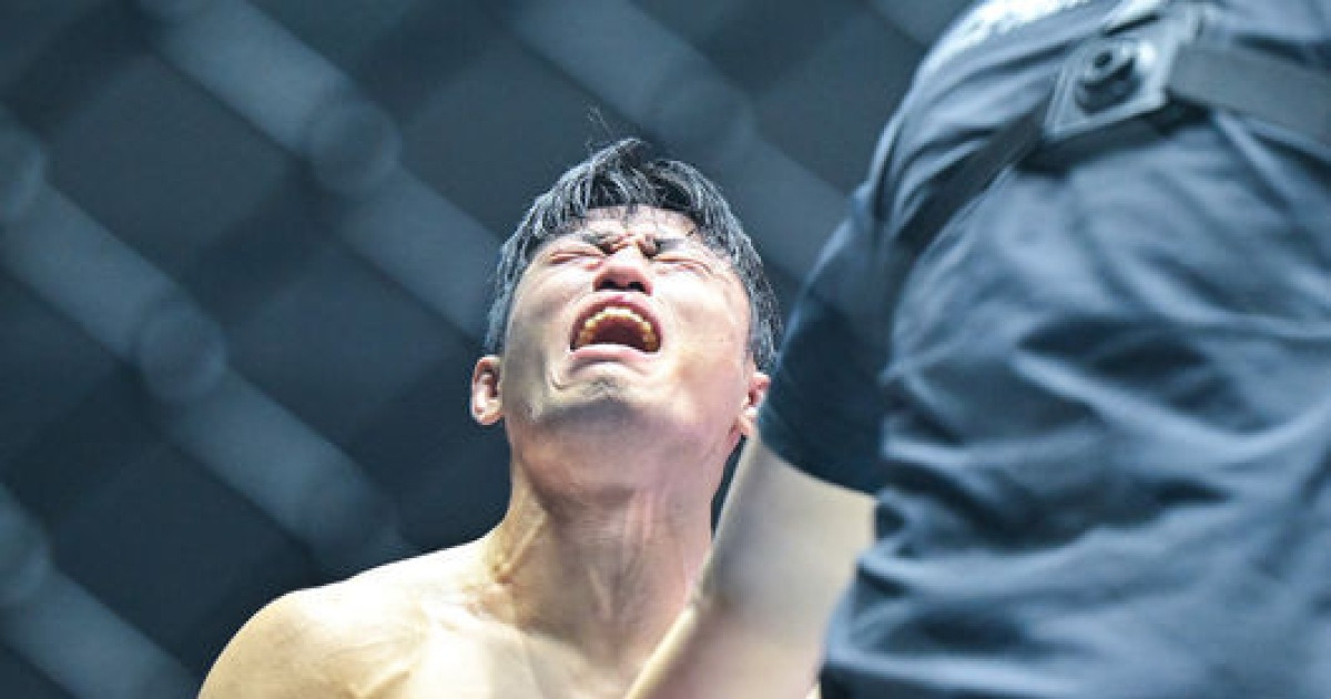 '만취객으로부터 女 구한 영웅인데…' 2000년생 파이터, 눈물의 기권패 [로드FC 075]