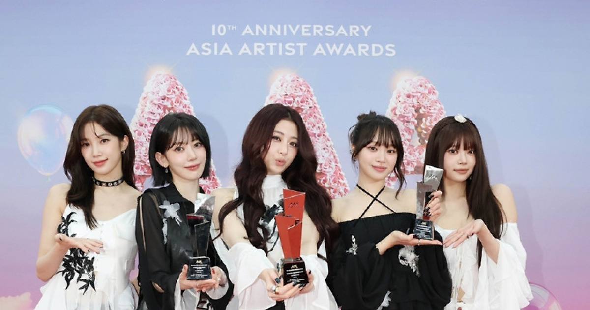 [단독]르세라핌 "'AAA 2025'부터 시작..韓·美·日 축제 같은 연말 만들 것" [인터뷰]