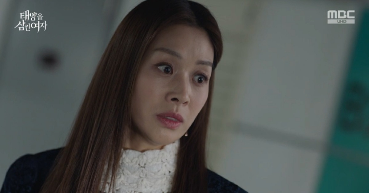 '태양을 삼킨' 윤아정, 장신영 향해 차로 돌진 "엄마는 자식을 뺏기면 안 돼"