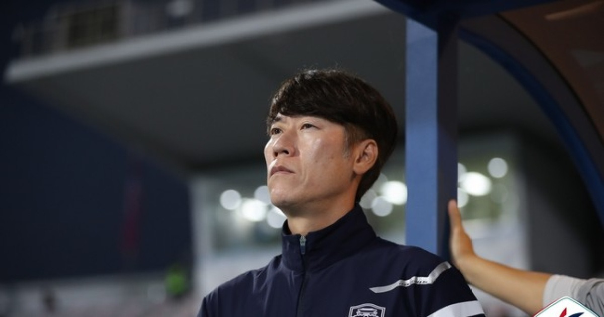 [승강 PO 인터뷰] 김은중 감독 "싸박 제외는 팀 위한 결정...경험 많은 선수 위주로 선발 내놓았다"