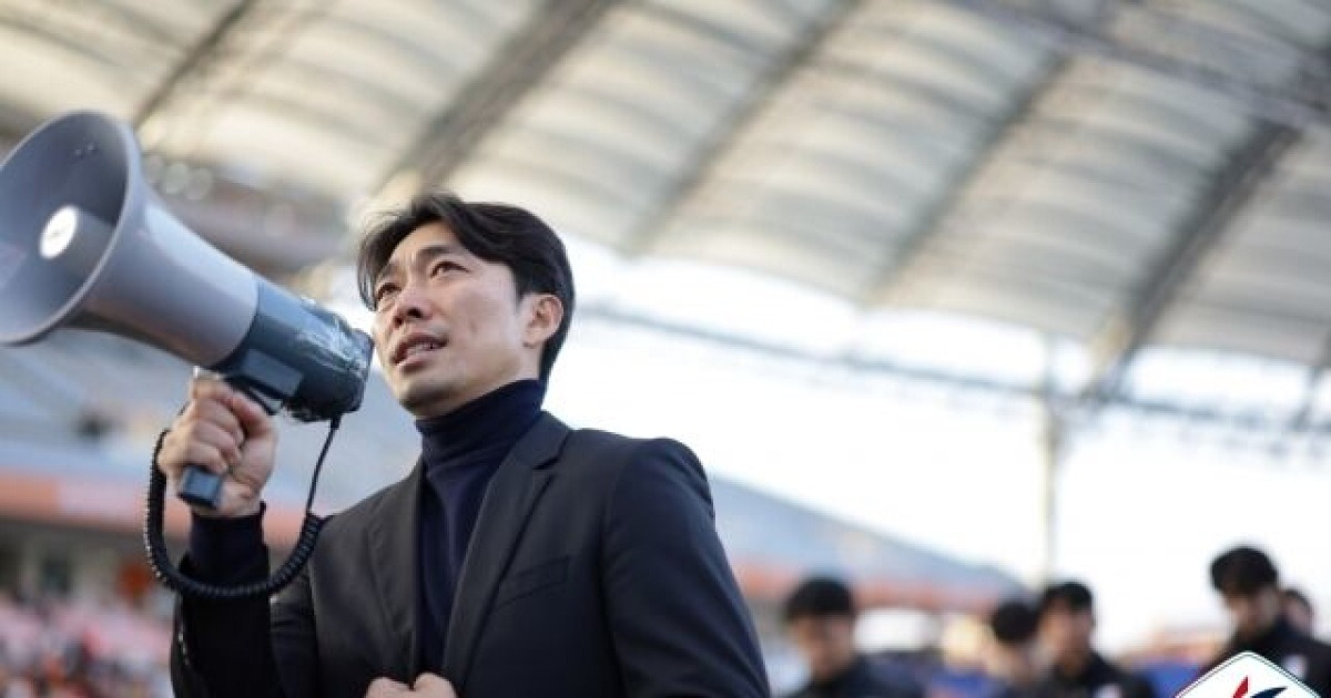 '2년 연속 K리그1 승격 실패'...수원 변성환 감독, 사퇴 의사 표명! "내가 다 떠안고 떠나겠다"