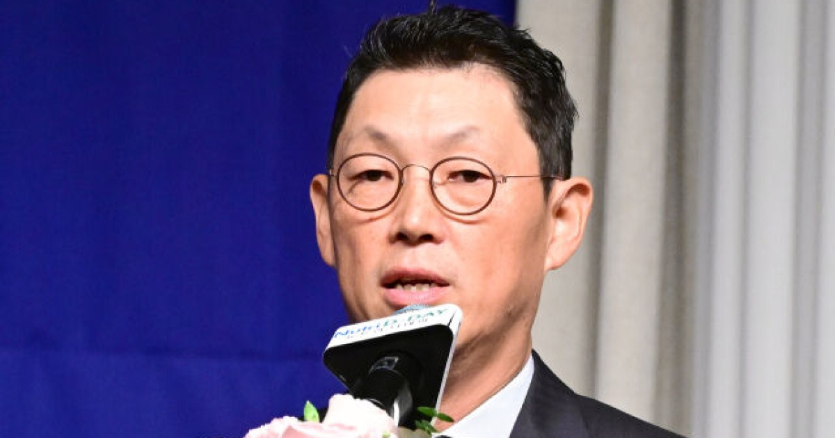 “염경엽 감독님이나 저나 야구를 못해서 잘 통한다” LG 수석코치의 대반전 폭소 유발…야구 못했지만 지도자로 최고 궁합[MD청담]