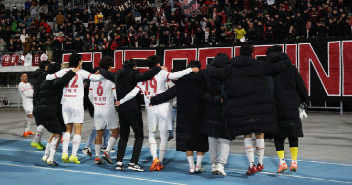 '100% 실패 흐름 깼다' 부천, 수원FC 꺾고 창단 첫 1부 승격