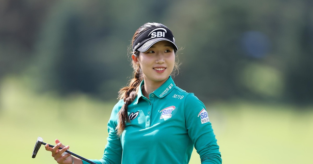 이동은, LPGA 투어 진출 눈앞…일몰로 중단된 Q시리즈 4위