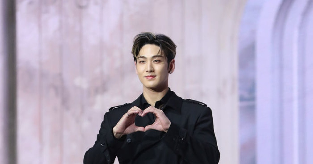 백호, 만 30세 꽉 채워 현역 입대..."12월 29일 조용한 입소"