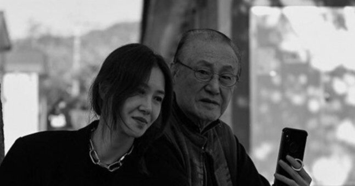 '윤혜진 父' 원로배우 윤일봉 별세…"그 열정 기억합니다" 엄정화 애도