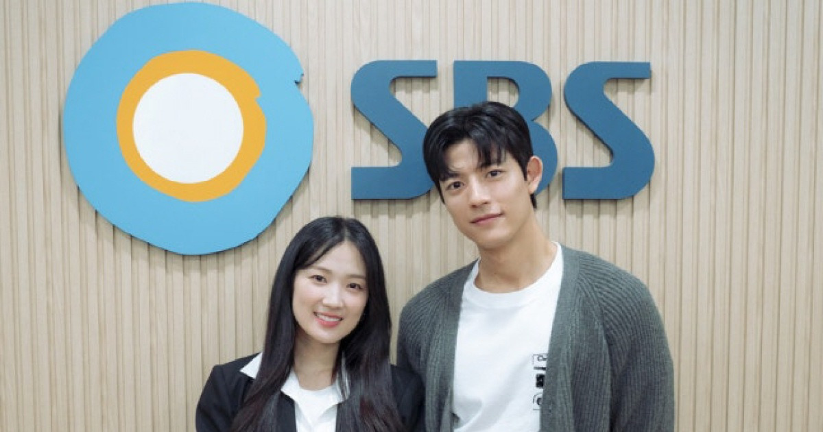 “2026년 첫 히트 예감” 김혜윤×로몬, 신개념 구미호 로코 ‘오늘부터 인간입니다만’ 출격