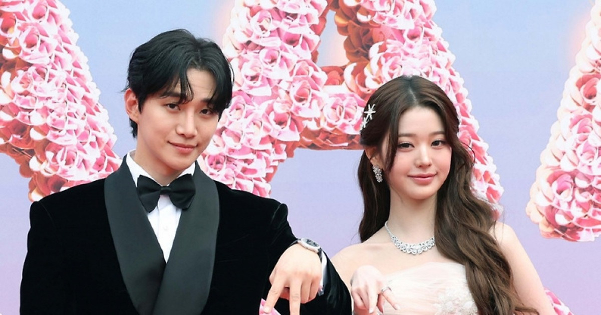 [단독]'AAA 퀸' 장원영의 미소.."6시간 러닝타임 부담? 이준호 함께 있었기에" [★FOCUS]