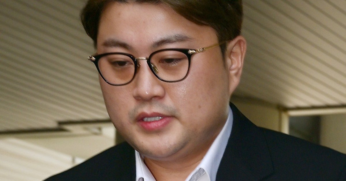 김호중 측 "수감 중 공연 사실무근…합창 단원도 아니다" [공식]