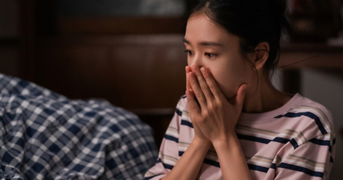 안은진, 잠든 장기용에 시선고정 (키스는괜히해서)