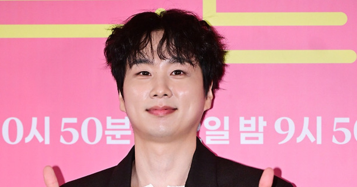 문동혁 “김아영과 커플 호흡 잘 맞아, 대본 받고 충격”(러브:트랙)