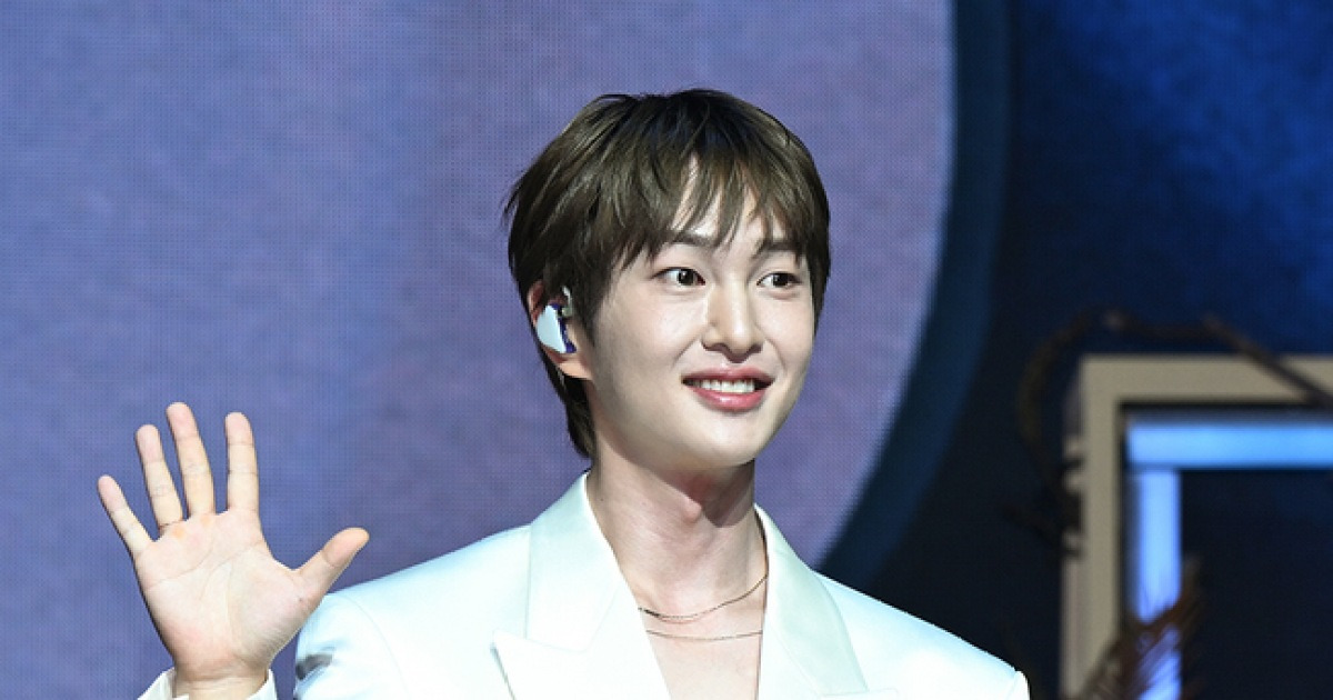 샤이니 온유, 박나래 주사이모 논란 일축 “병원 피부관리만 받아”[공식]