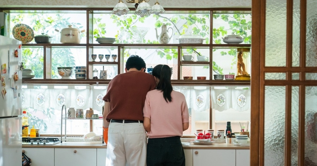 장기용♥안은진, 집 데이트 포착 [키스는 괜히 해서]