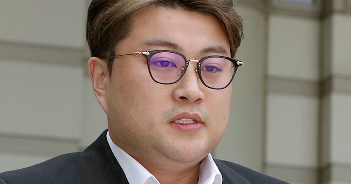 다리 절며 공연했다더니 '사실무근'...김호중 측 "수감 중 공연장 가지도 않아"