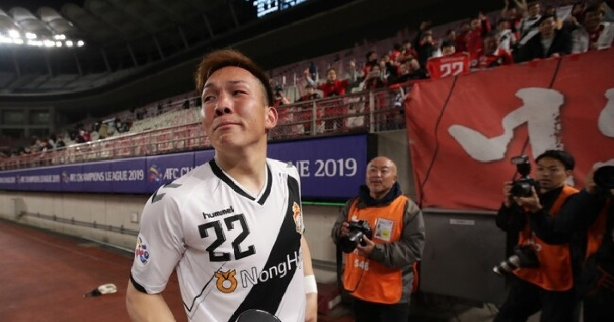 연봉 ‘100만 달러’ 요구, 모두 사실 아니었다…’한국서 음주운전’ 쿠니모토, 재계약 협상 난항