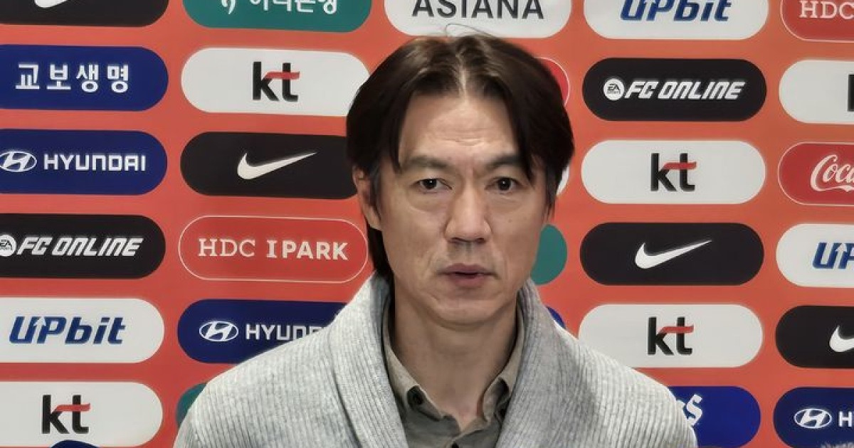 홍명보 축구대표팀 감독 "월드컵서 쉬운 조 없어…철저히 준비해야"(종합)