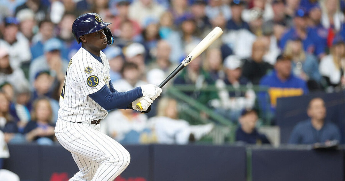 KIA 영입설 돌았던 그 선수, 두산은 왜 계약 발표를 안 할까… ‘파토’는 아니다, 외야 업그레이드 기대감