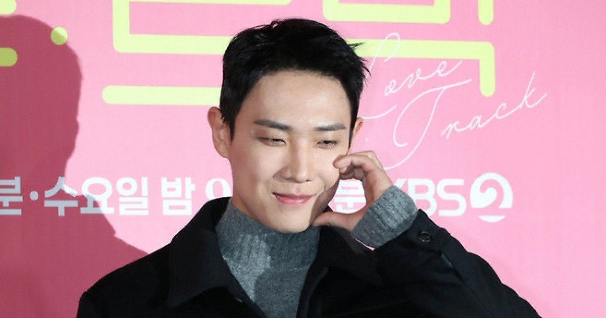 "일주일간 밤샘, 머리 못 감아 파우더 칠.." 10년 전 '야만의 시대' 촬영장, 이준 솔직 고백[스타이슈]