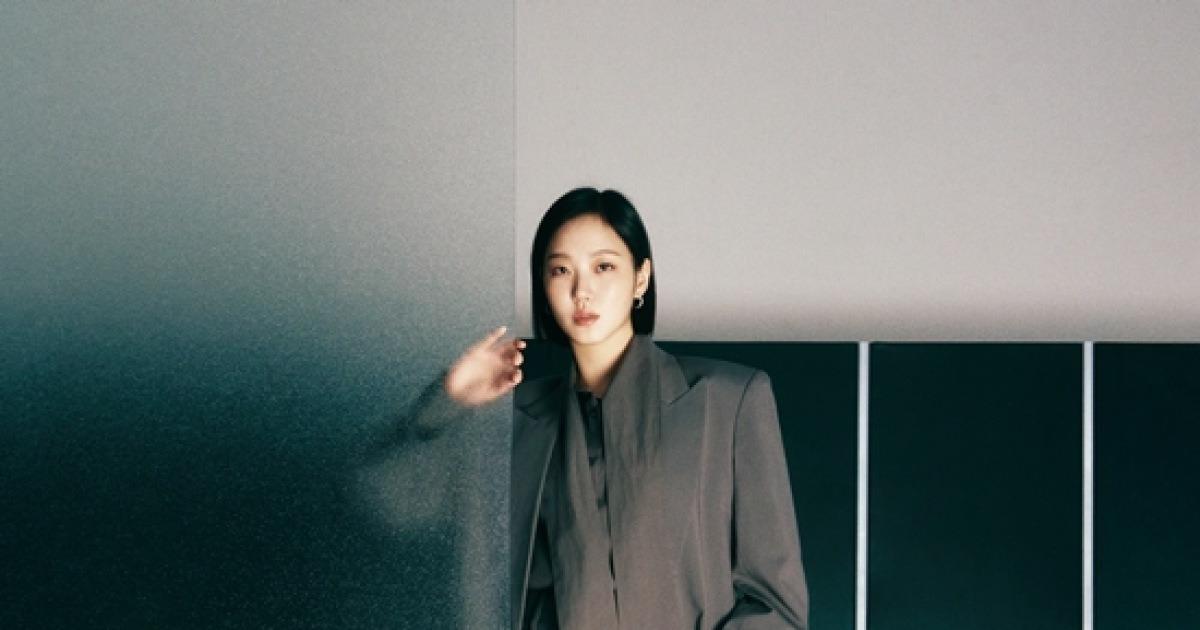 김고은 "전도연, 함께 호흡하는 것만으로도 기적…칭찬에 큰 감동" [엑's 인터뷰]