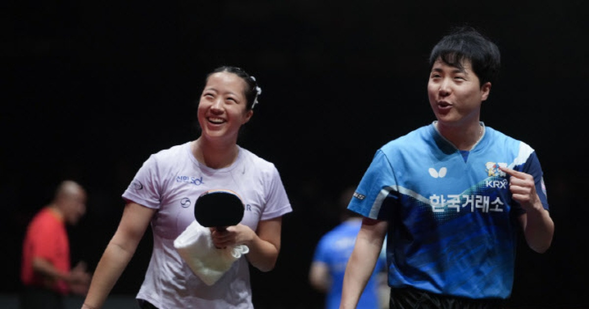 탁구 임종훈·신유빈, '세계 1위' 중국 제압…파이널스 결승행