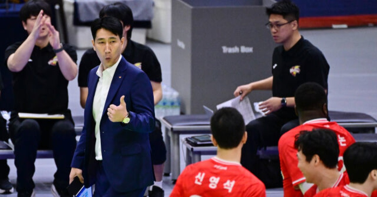 이보다 완벽할 수 없다, '3위 점프' 사령탑 엄지 척 당연했다 "선수 모두가 잘해줬다" [MD수원]