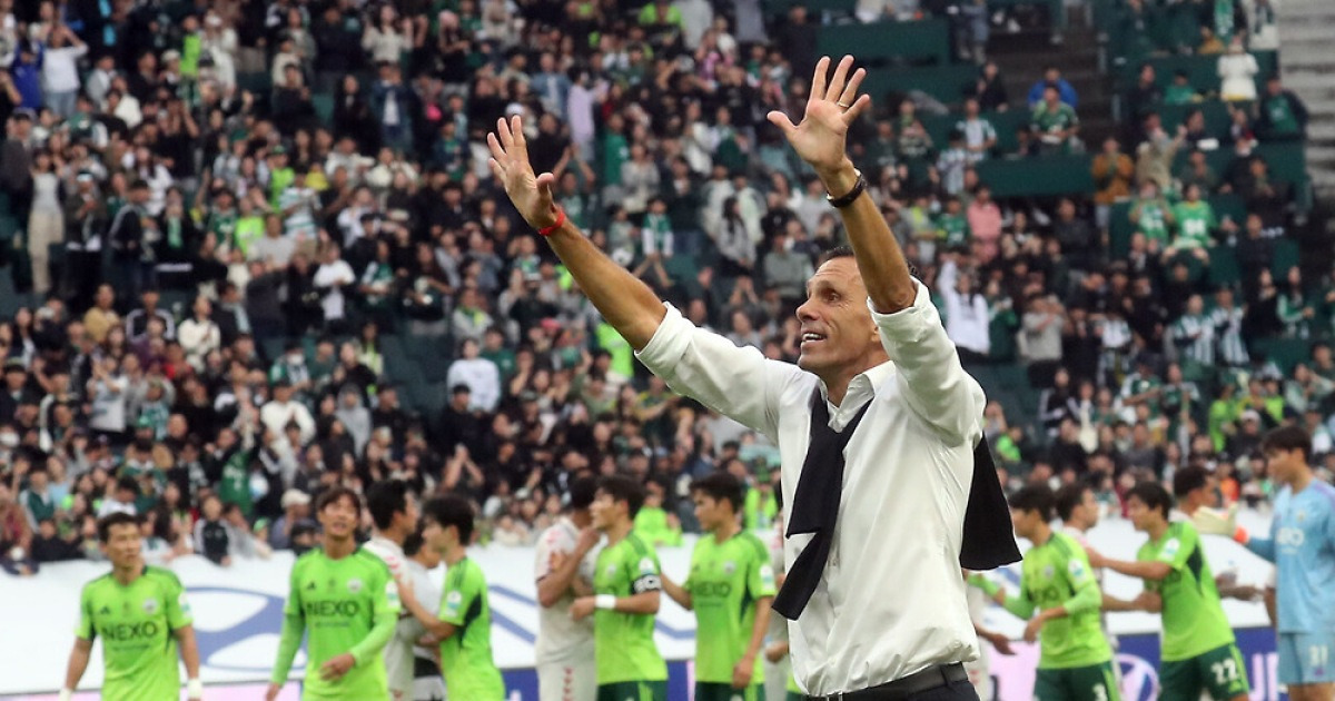 축구 감독과 당신의 직장 상사는 다르지 않다 [경기장의 안과 밖]