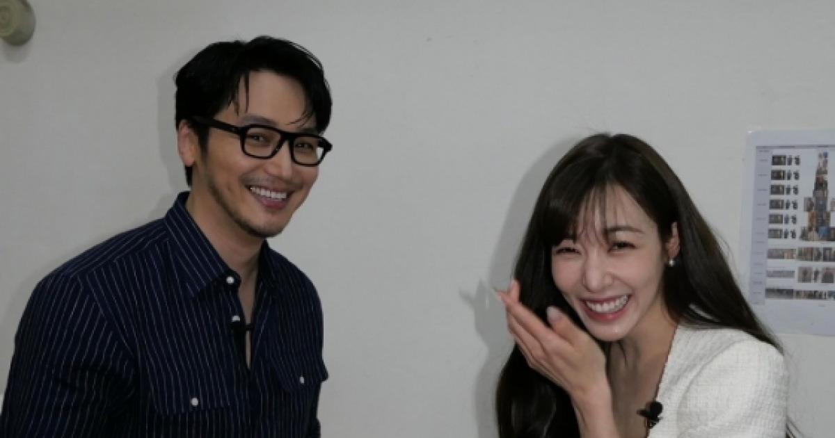 '미소 가득' 변요한♥티파니 내년 결혼.."따뜻한 마음 소중히"[종합]