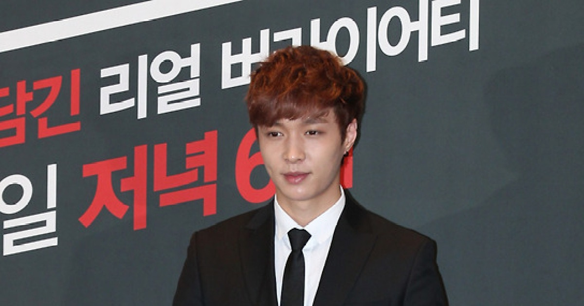 엑소 레이, 팬미팅 당일 불참 공지…“불가피한 사정”