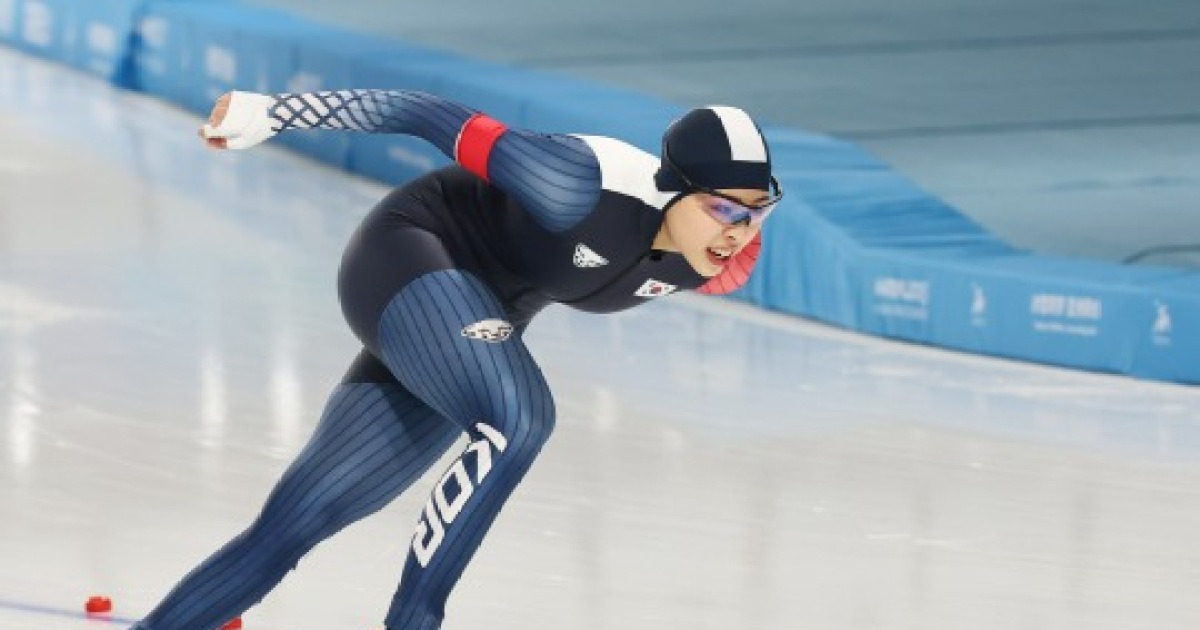 빙속 이나현, 4차 월드컵 1,000m 5위 기록...2026 밀라노 동계올림픽 출전권 '청신호'