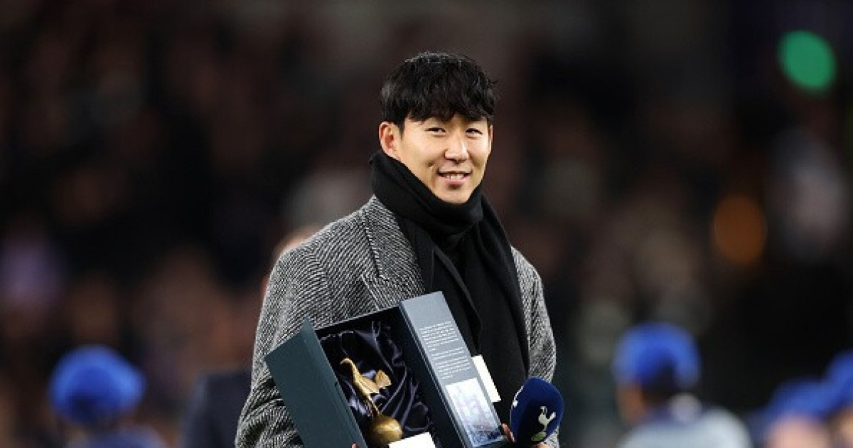 "정말 죄송합니다" 손흥민 복귀 직전, '영상 유출'→결국 '공식 사과'한 토트넘 비수마, "웃음 가스 끝난 일, 팬들께 죄송"