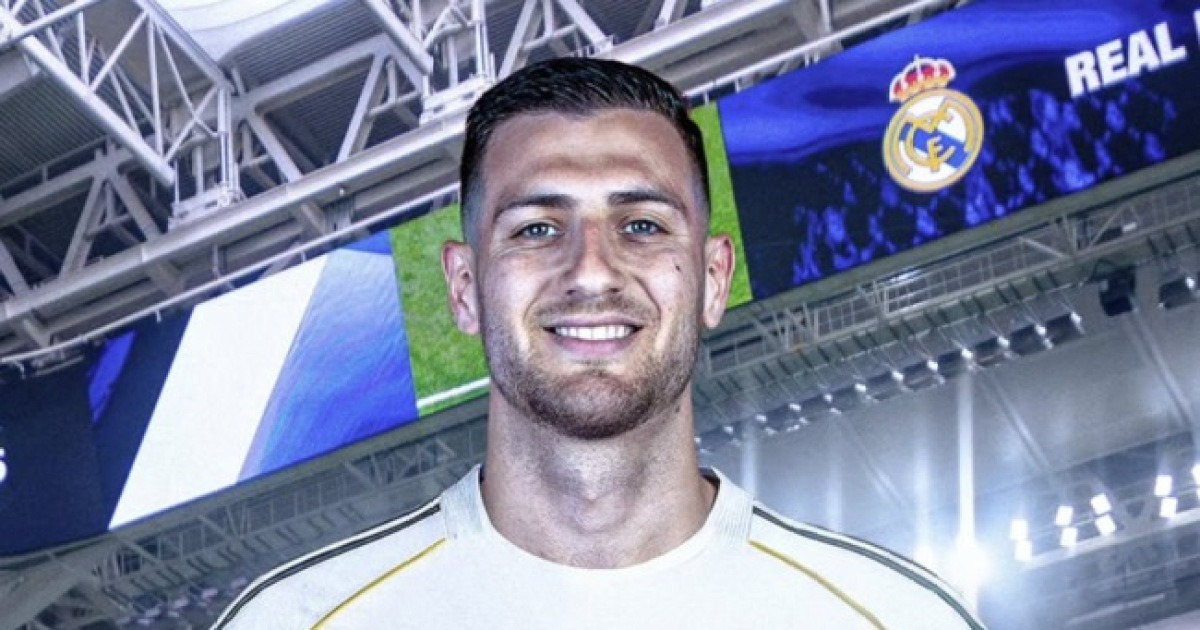 '바란-카세미루 줬는데 받는 게 있어야지?' 레알 마드리드, 381억에 맨유 '3주장' DF 노린다