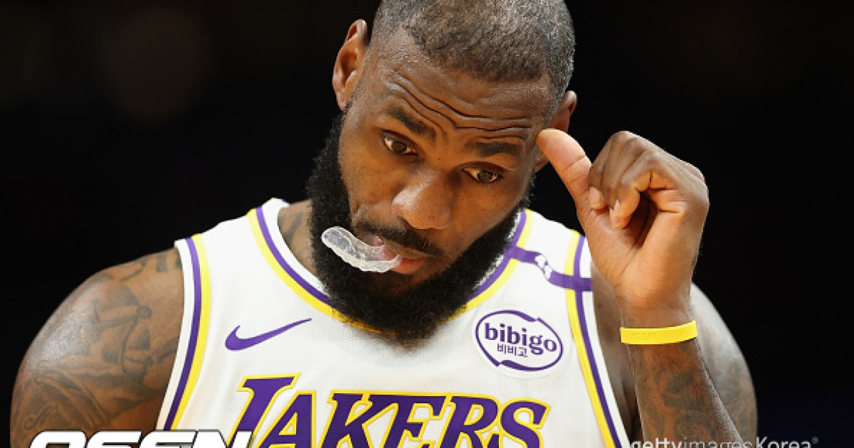 심판도 르브론 제임스편? 명백한 파울인데 안 불었다…황제판정 논란에 승패 뒤집혀