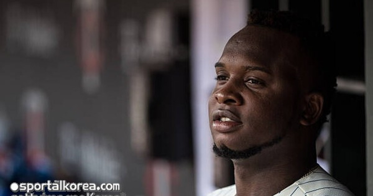 박병호랑 경쟁하던 164홈런 거포, 찜질하다가 화상→1년 반 무적 신세→주니치와 계약 맺고 日 무대서 새출발