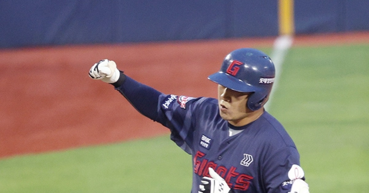 [오피셜] '아듀' 베테랑 정훈, 20년 프로생활 마감 "롯데서 야구인생 행복과 자부심 느꼈다"