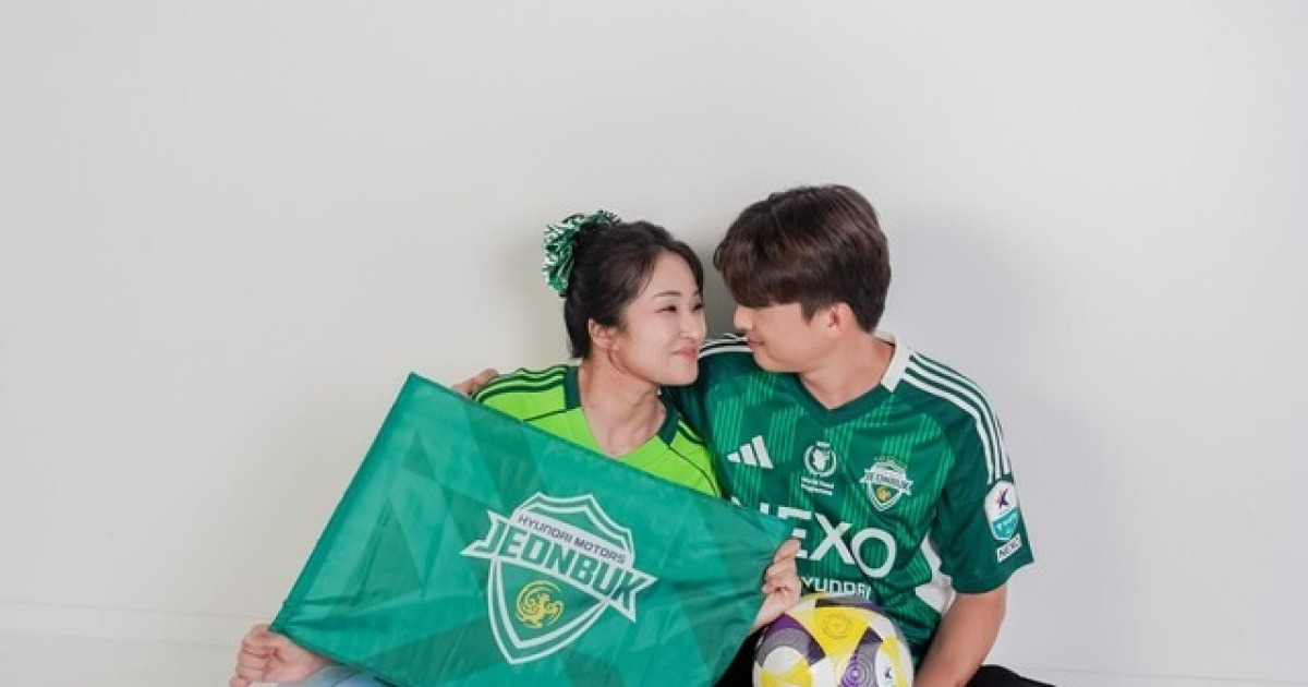 [오피셜] '더블' 전북 선수들 장비 책임진 '언성 히어로' 최재혁 프로팀 키트 매니저, 웹소설 작가 신부와 20일 결혼
