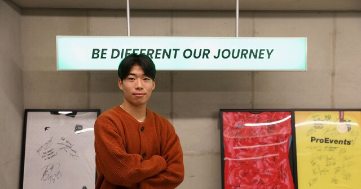 [오피셜] 이럴 수가! 韓축구 유망주, 유럽 유스 아닌 1군 직행... 박주영, 포르투갈 파수스와 1군 계약