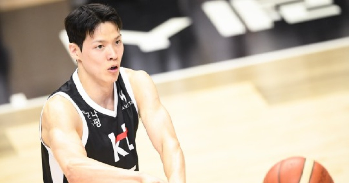 kt 김선형, 뒤꿈치 부상 악화...올해 복귀 불투명