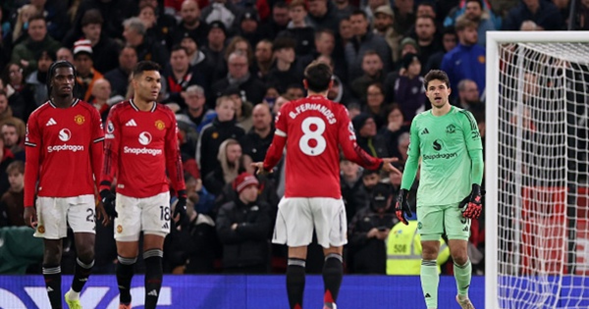 맨유, 난타전 끝에 본머스와 4-4 무승부…공식전 9경기 연속 실점