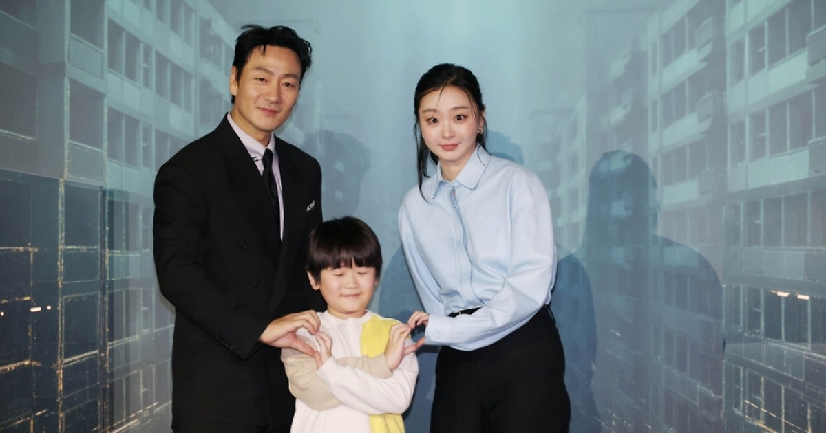 '대홍수' 박해수 "김다미, 몸 사리지 않고 연기..열심히 뒷바라지"