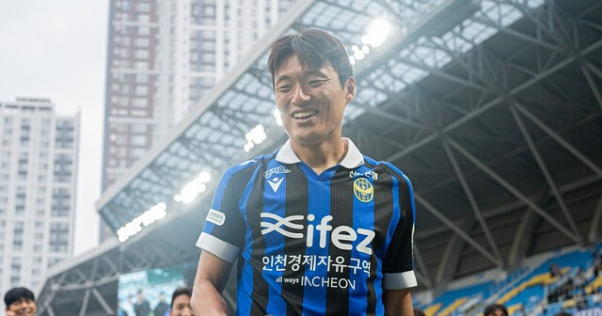 [오피셜] '한때 K리그 최고 이적료' 韓 국대 출신 이명주, 인천과 계약 연장... "개인 커리어서 가장 오래 있는 팀"