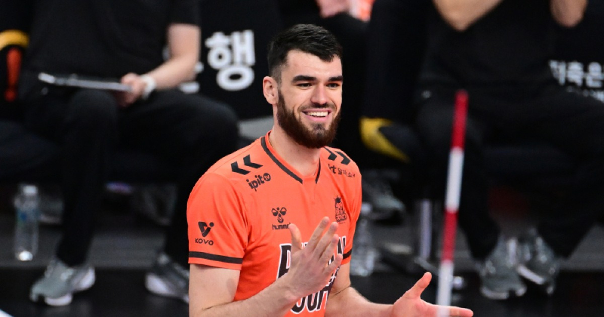 전광인 20점 폭발…OK저축은행, 우리카드 꺾고 ‘3연승’ 질주 [쿠키 현장]