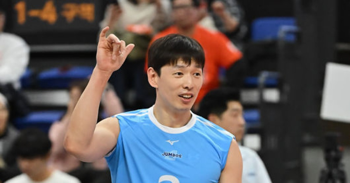 V리그는 왜 아직도 40살 세터에 열광하나, 18년 전 상상도 못했던 레전드 지위 “지금도 뛸 수 있어 감사해”