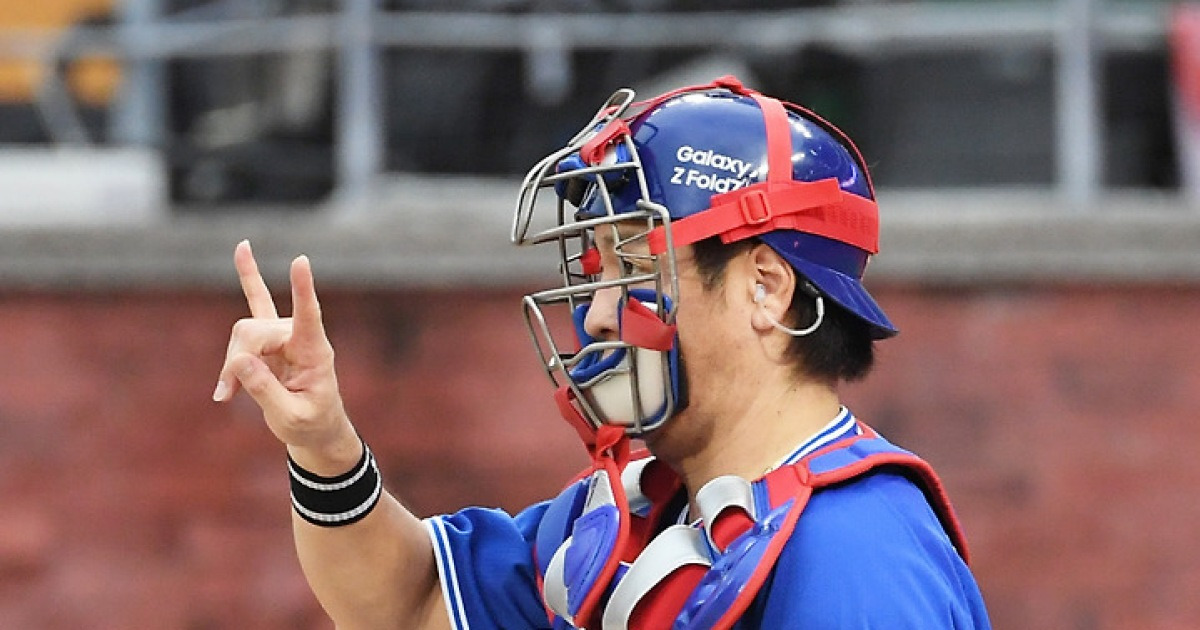 '이러다 해 넘길라' 길어지는 FA 포수 강민호 장성우 계약, 박세혁 한승택 영입과 미묘한 함수관계