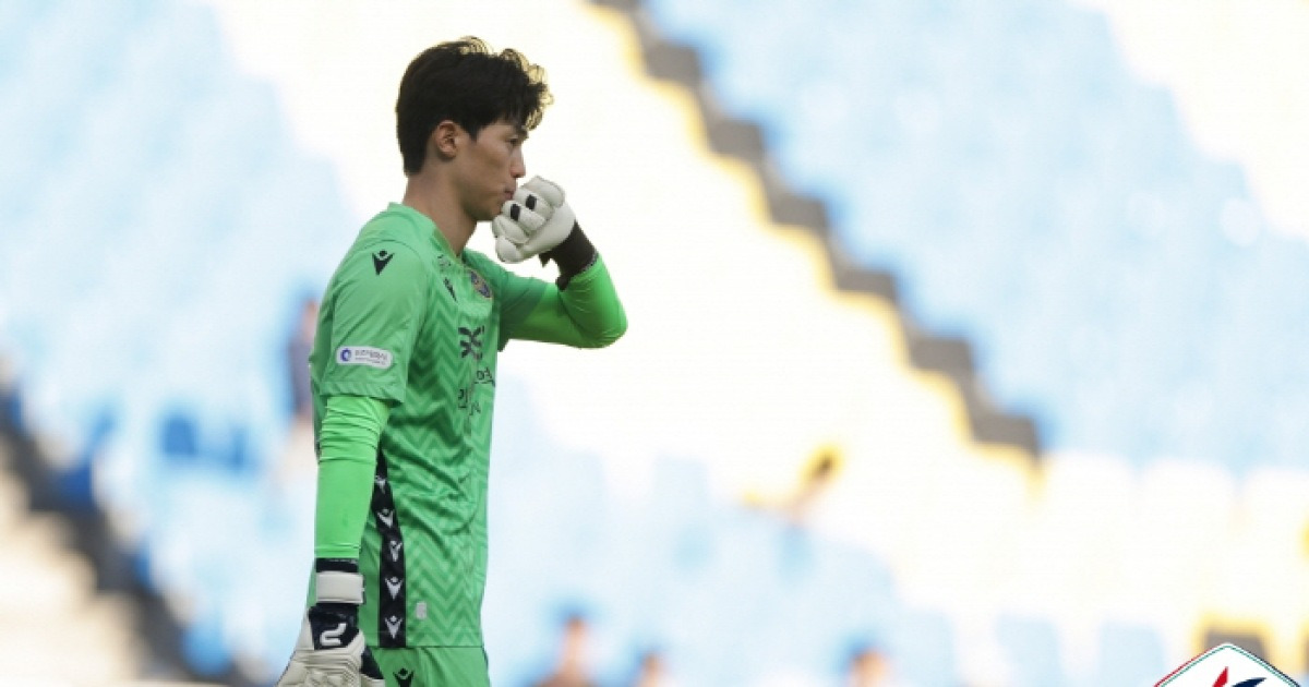 '검증된 골키퍼' 이범수, 인천 떠나 경남FC 이적 임박 '경남 변화의 시작점'[단독]