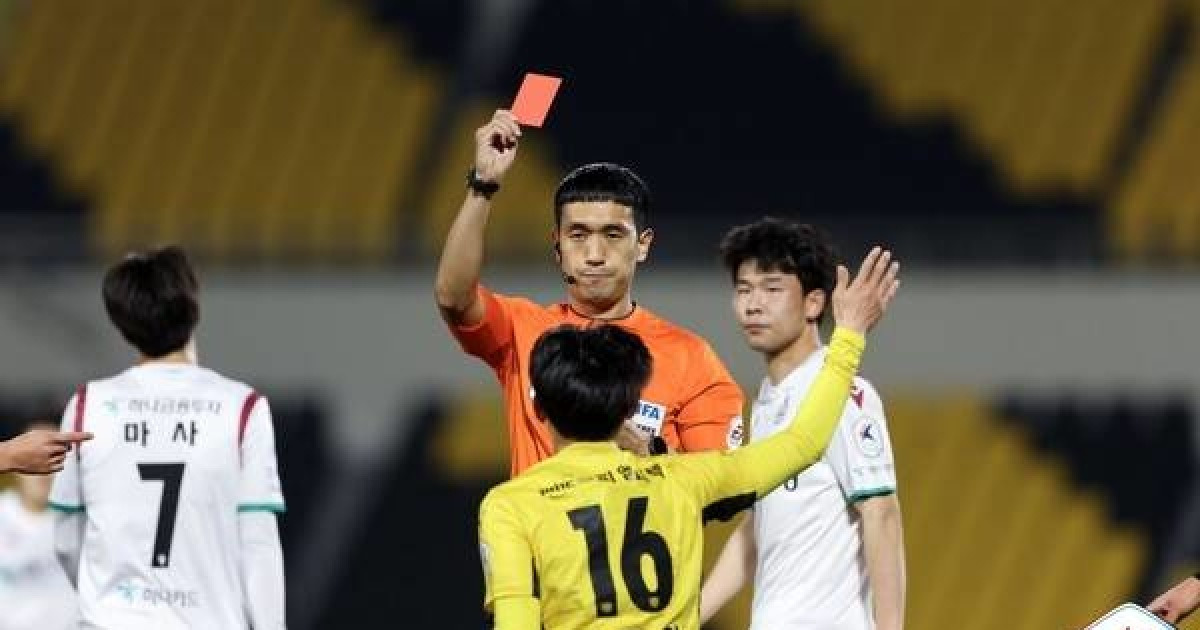 KFA, '협회 허가 없이 인터뷰' 김우성 심판에 철퇴… 3개월 배정 정지