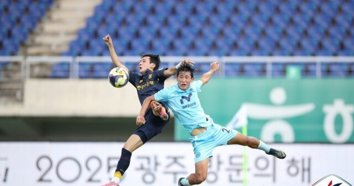 [오피셜] '에드가와 재계약' 대구의 의리... '대구 입단-프로 데뷔' 정헌택과 2년 재계약