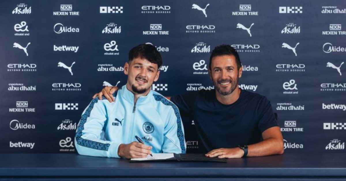 "트래포드는 골키퍼, 왼쪽 풀백 뛸 순 없어" 취업 사기 피해자의 아픈 구석 찌른 맨시티 감독